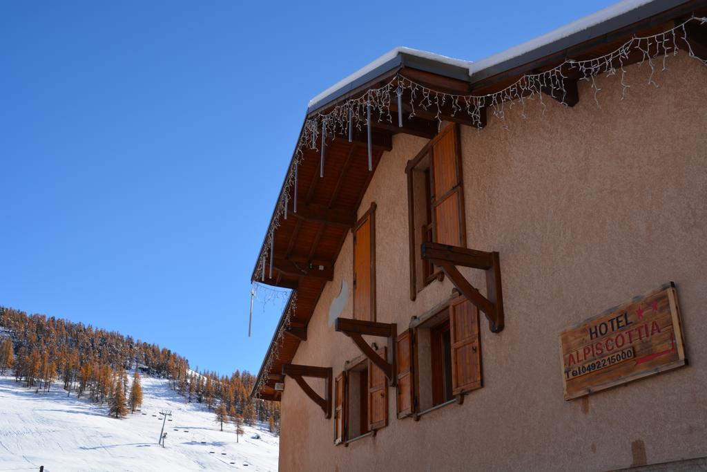 Hotel Alpis Cottia Montgenevre Exterior photo